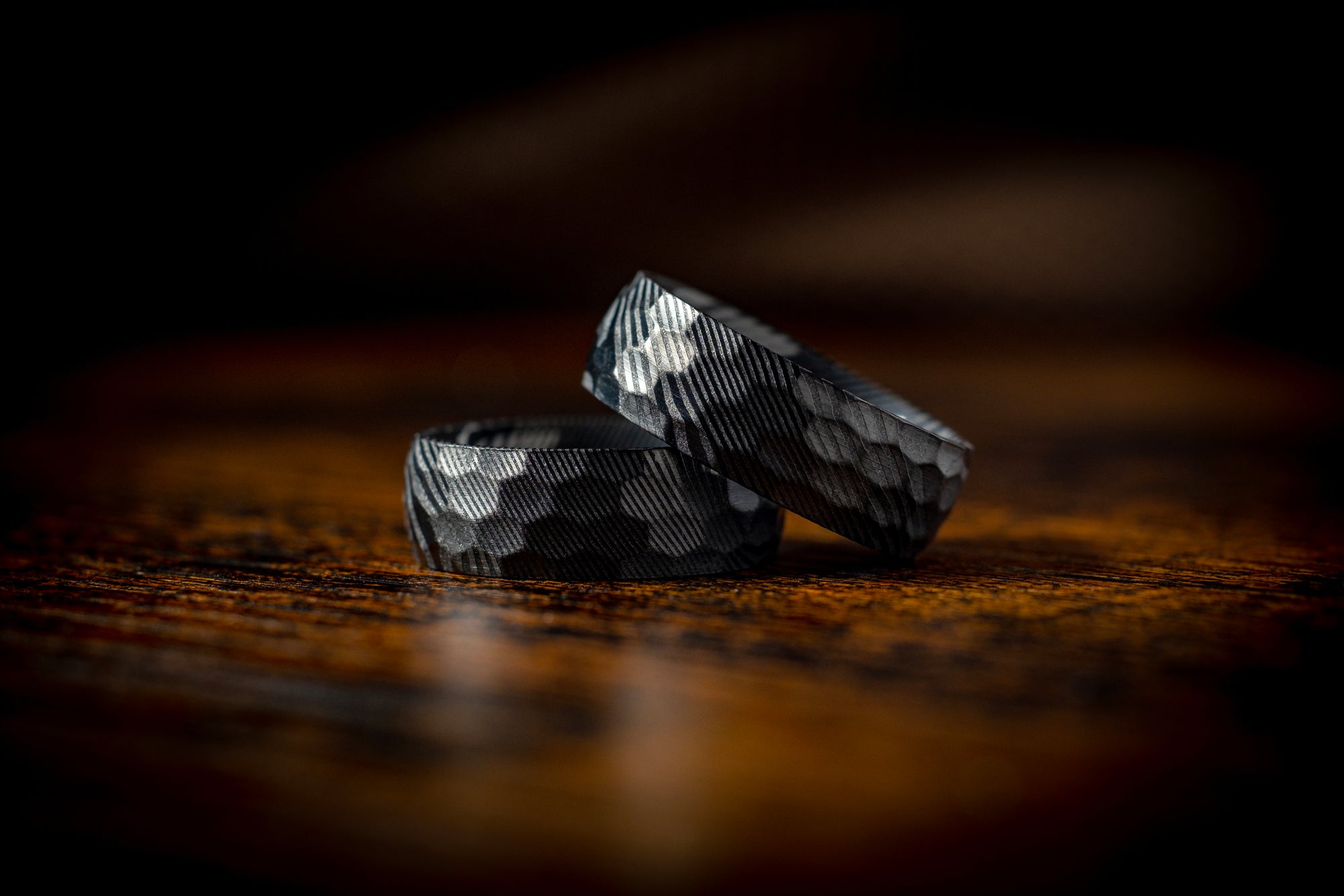 Damascus steel rings